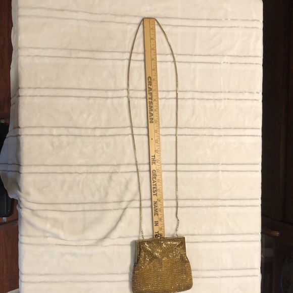 Gold glass beaded vintage purse. toggle clasp. “LaRegale LTD” made in China. - Picture 8 of 8